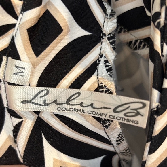 Lulu B Geometric Black and White Maxi Dress - Picture 3 of 3